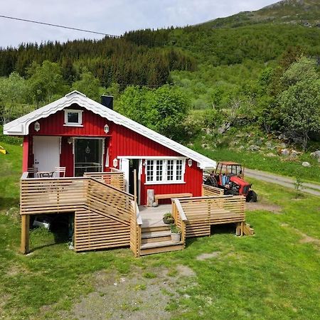 The Little Red Cabin Lofoten Urda Exteriör bild