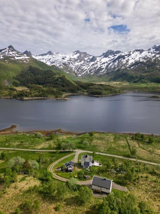 The Little Red Cabin Lofoten Urda Exteriör bild