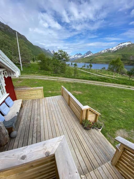 The Little Red Cabin Lofoten Urda Exteriör bild